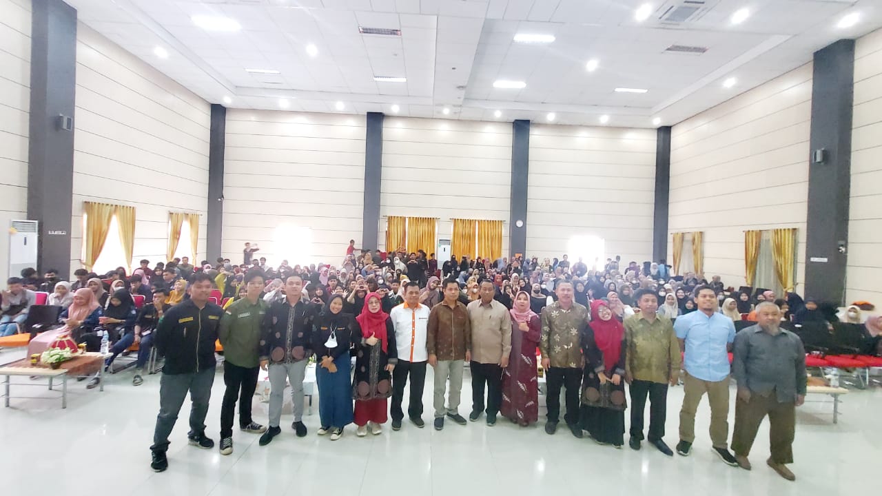 KEGIATAN SEMINAR NASIONAL TOPIK ACCOUNTING COLLABORATION : MENANGGAP RESESI INDONESIA 27 OKTOBER 2022